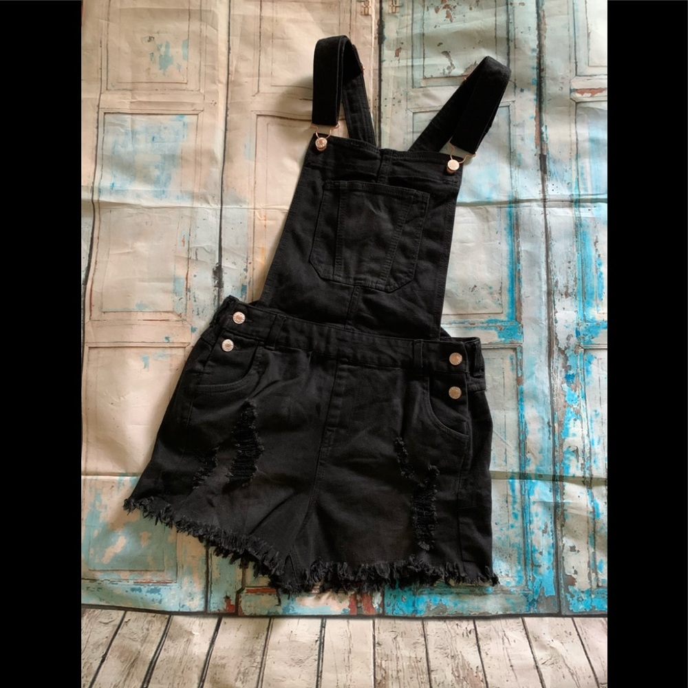 Black denim overall shorts NWT